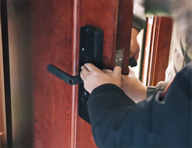 梁山24小时上门开锁公司